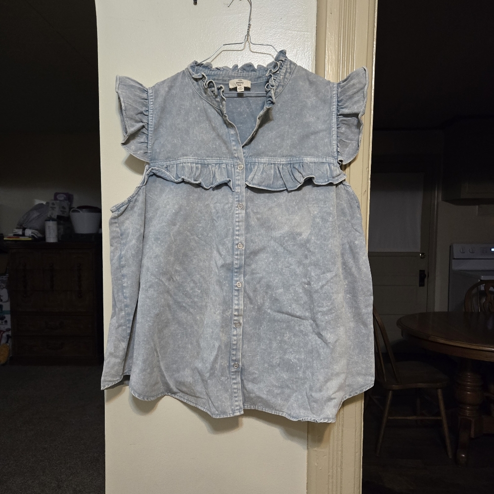 Entro Boutique acid wash chambray denim ruffle top size 2X in great condition